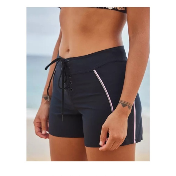 Roxy Women's Large Pro The 93 Win Boardshorts Swim Trunks Bottoms Black NWT - Picture 12 of 14